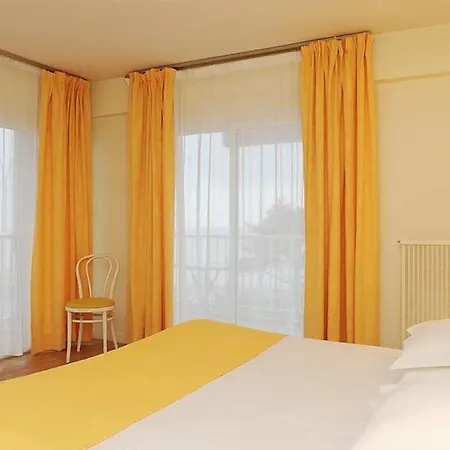 Beau Rivage Otel Royan