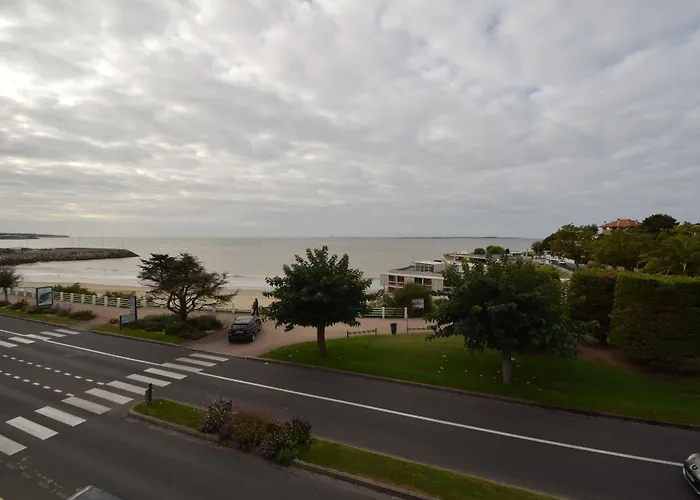 Hotell Hotel Beau Rivage 2*