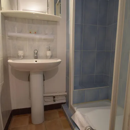 Hotel Beau Rivage 2*