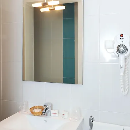 Hotel Beau Rivage 2* Royan