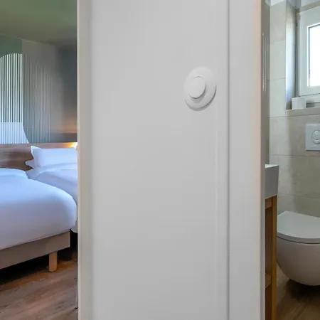 Hotel Kyriad - Royan Plage