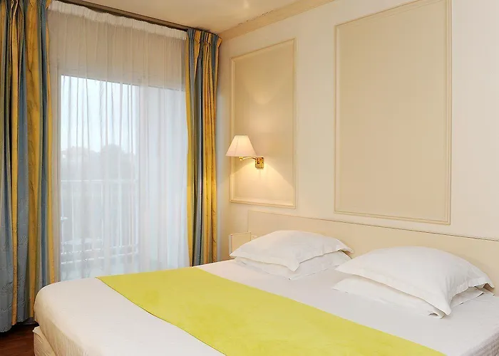 Beau Rivage Hotel 2*